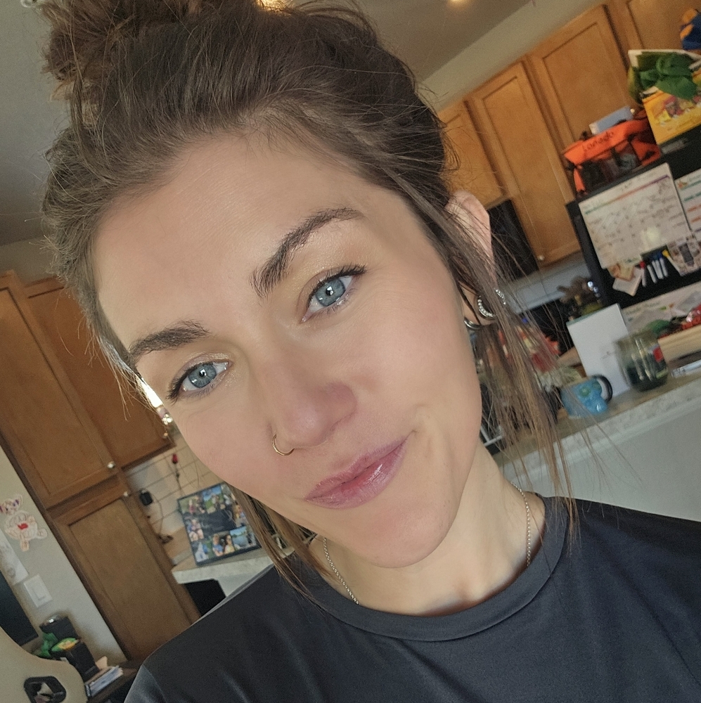 Meet your Posher, Natalie